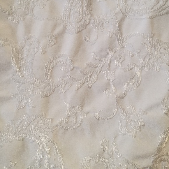 Victoria's Secret Light Compression Tank - Picture 3 of 5